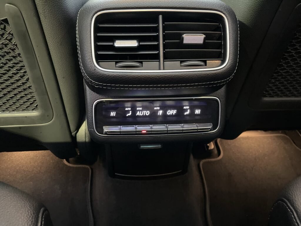 صورة السيارة