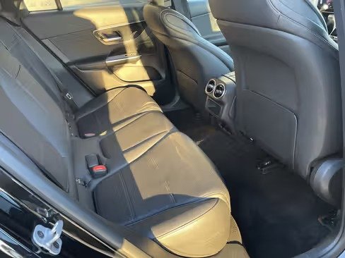 صورة السيارة