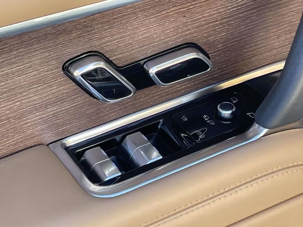 صورة السيارة