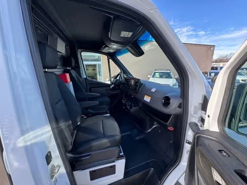 صورة السيارة