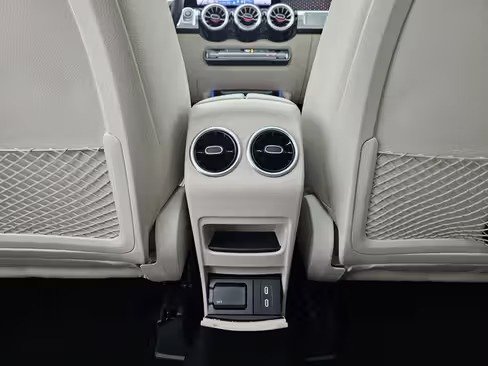 صورة السيارة