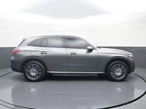 صورة السيارة