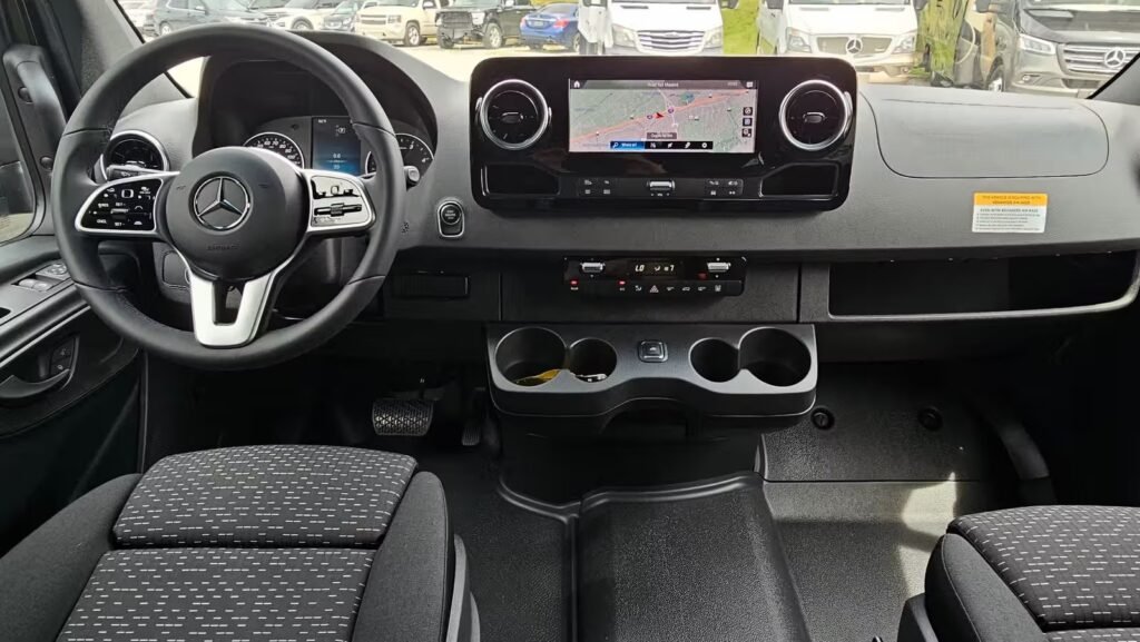 صورة السيارة