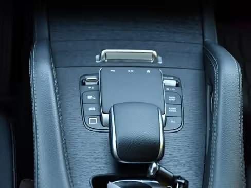 صورة السيارة