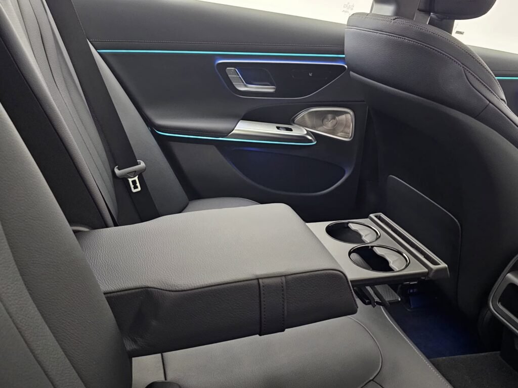 صورة السيارة