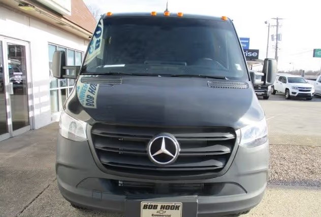 صورة السيارة