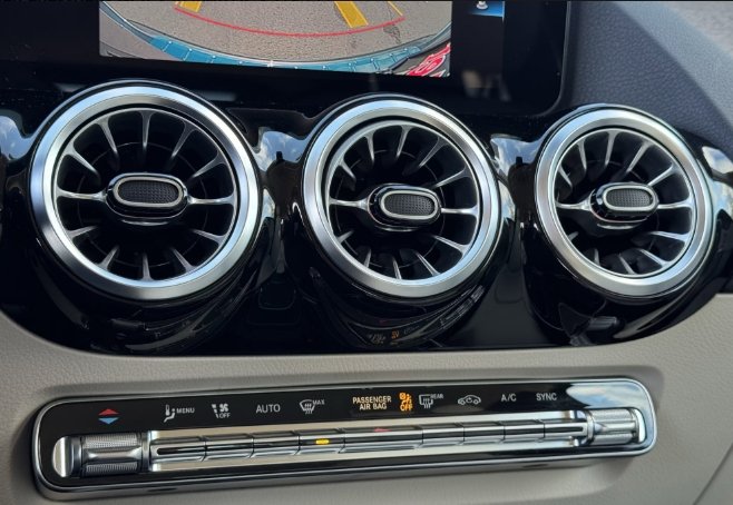 صورة السيارة