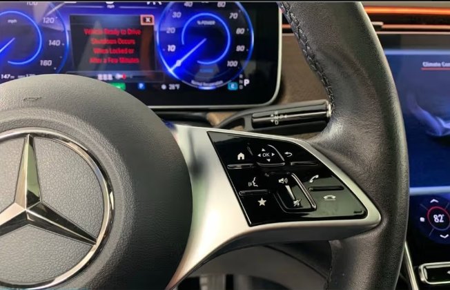 صورة السيارة