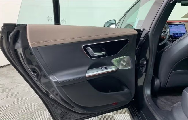 صورة السيارة