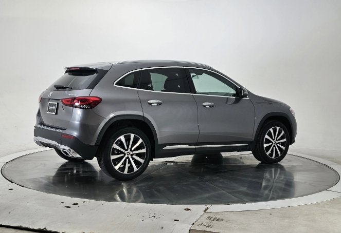 صورة السيارة