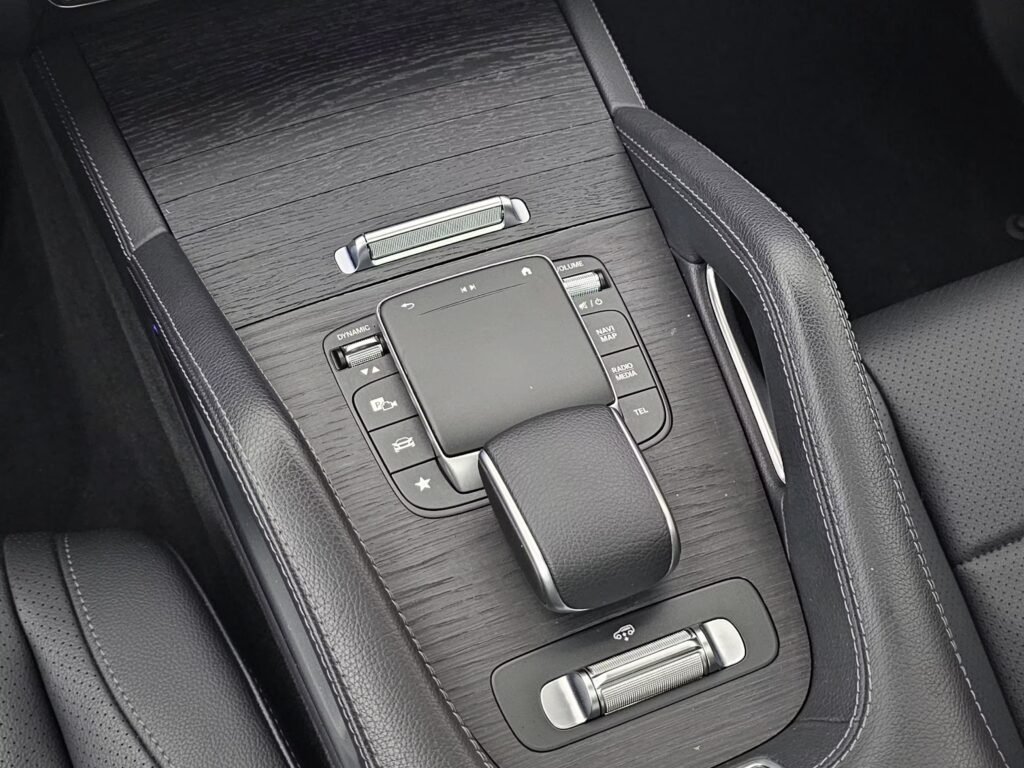 صورة السيارة