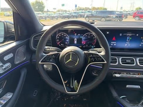 صورة السيارة