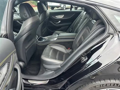 صورة السيارة