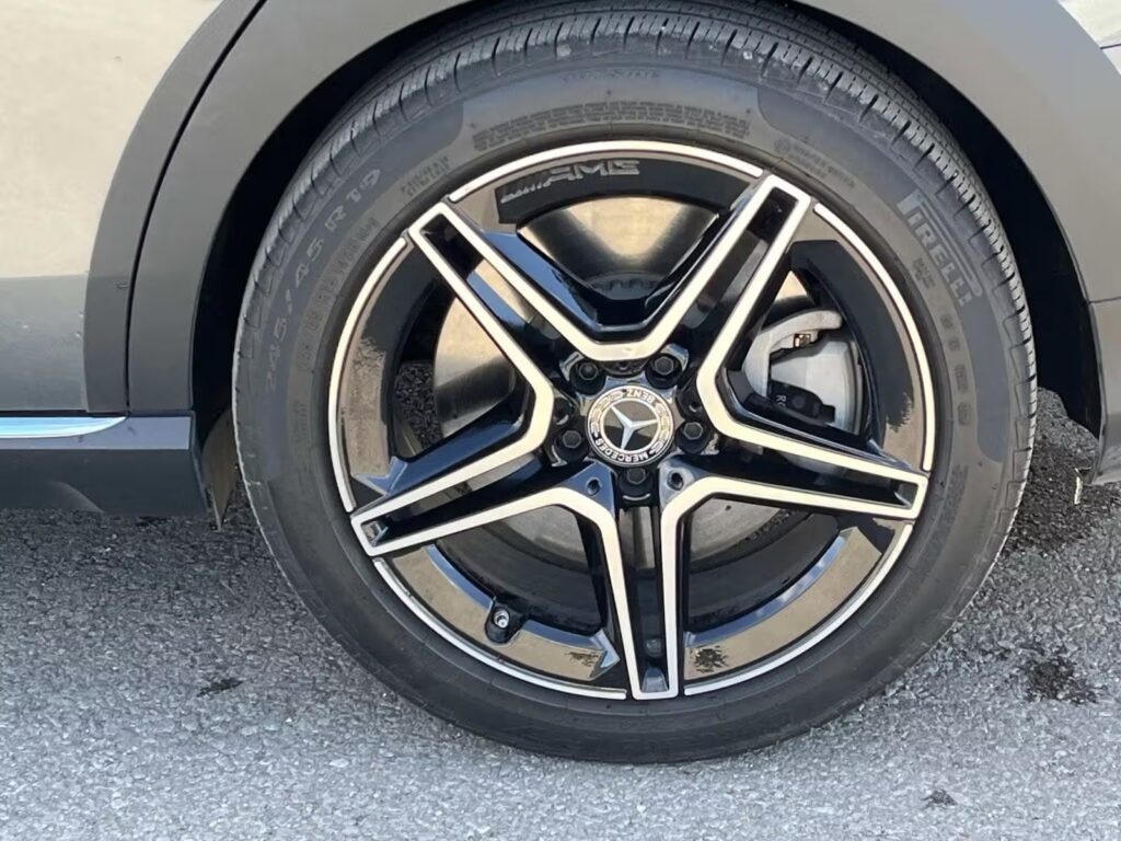 صورة السيارة