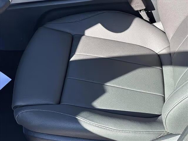 صورة السيارة