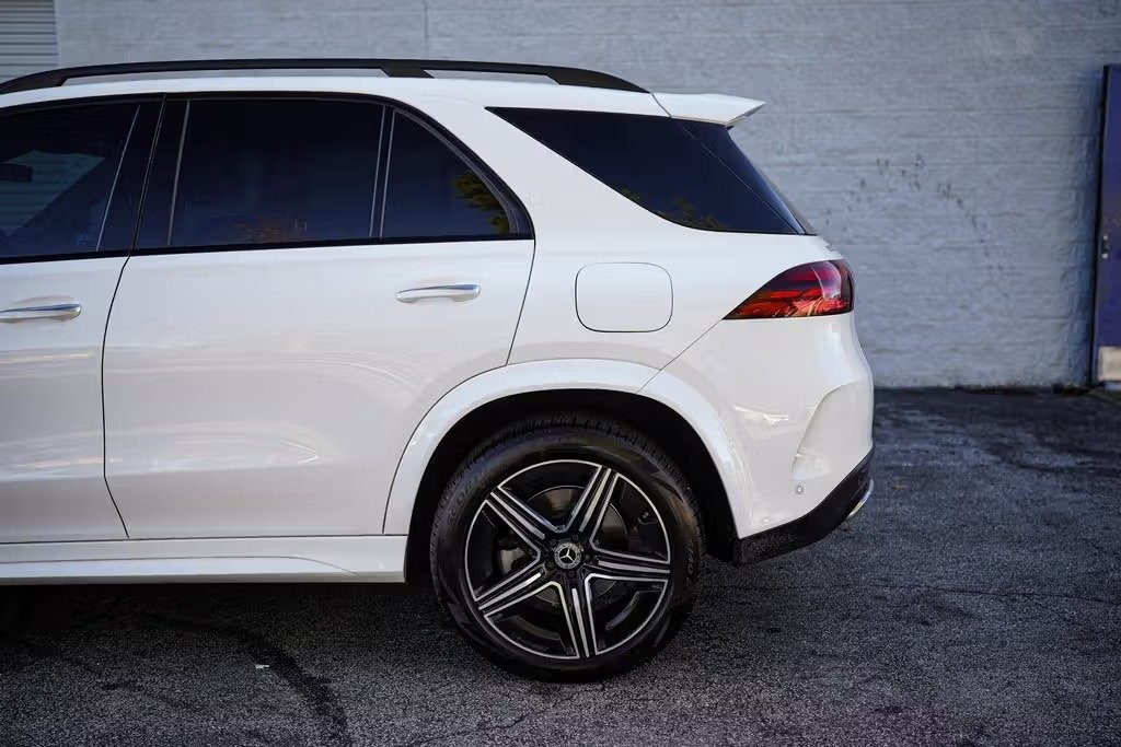 صورة السيارة