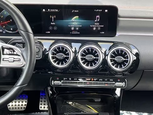 صورة السيارة