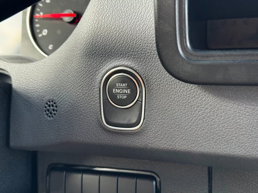 صورة السيارة