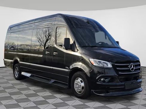 صورة السيارة