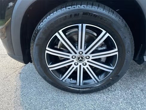 صورة السيارة