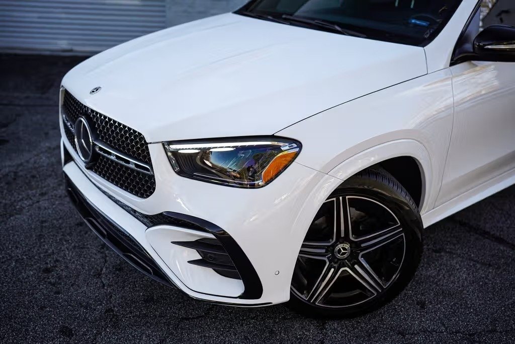 صورة السيارة