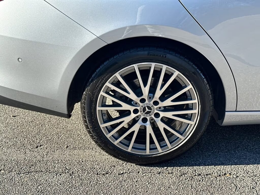 صورة السيارة