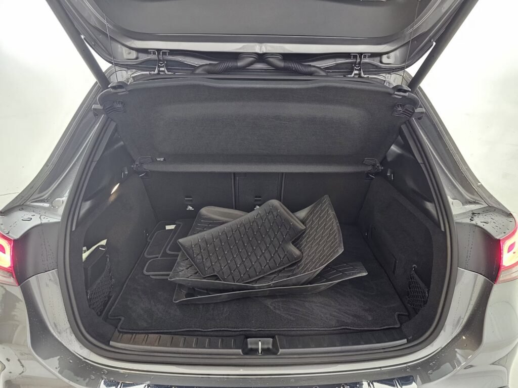 صورة السيارة