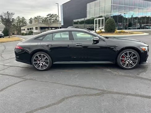 صورة السيارة