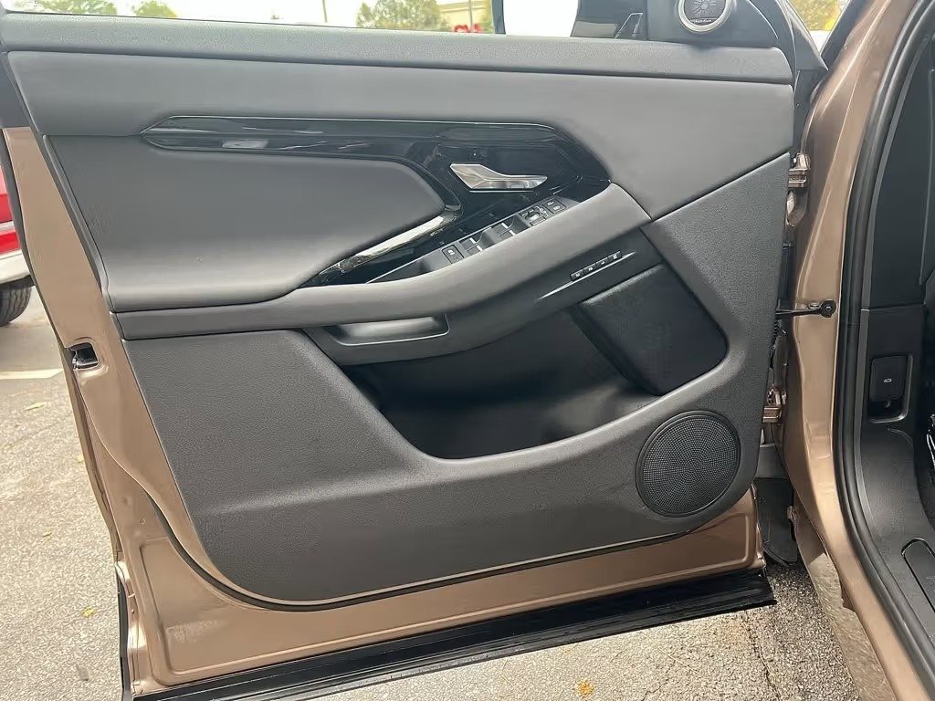 صورة السيارة