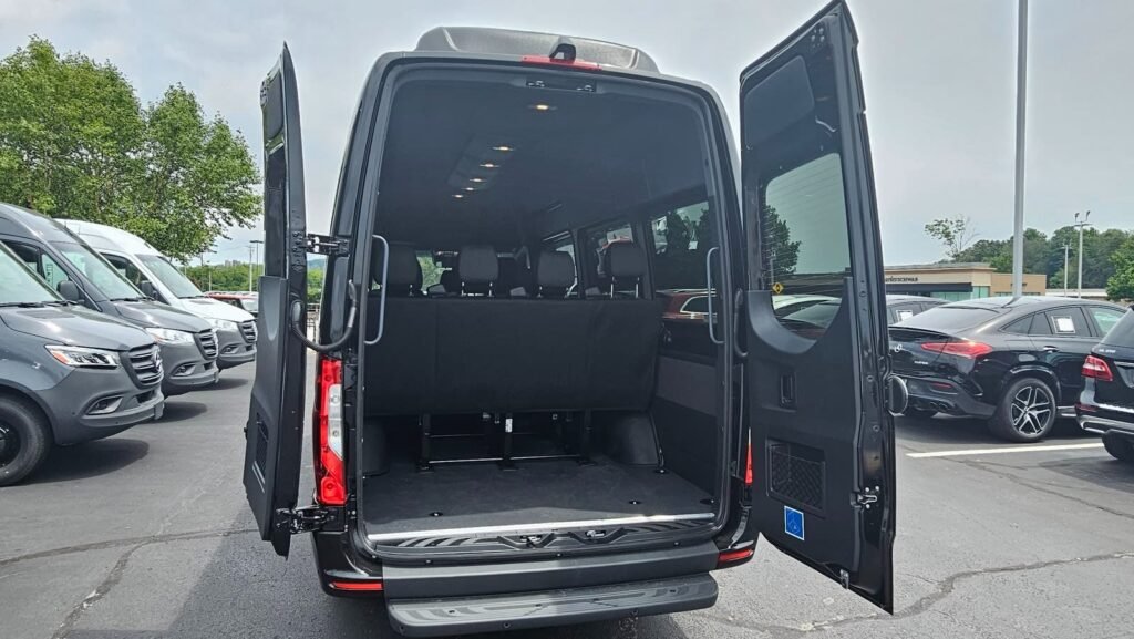 صورة السيارة