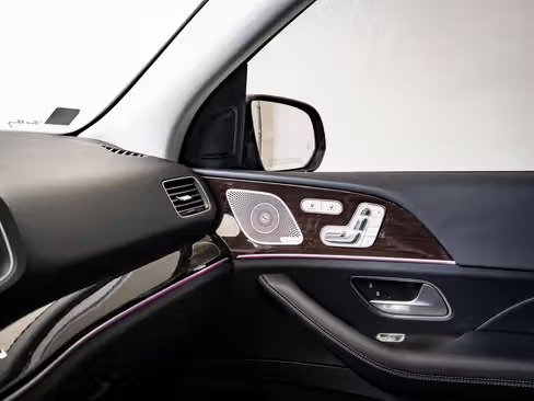 صورة السيارة