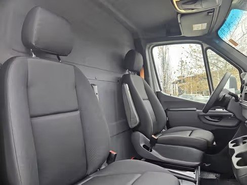 صورة السيارة