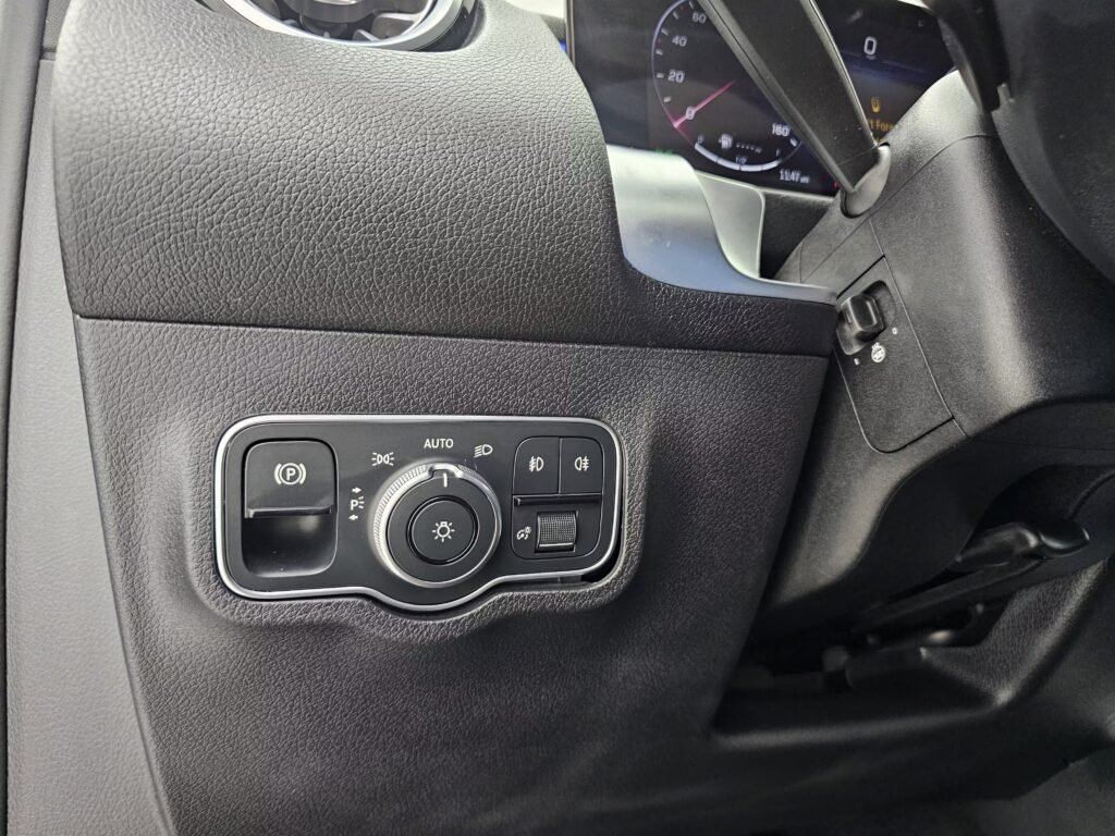 صورة السيارة