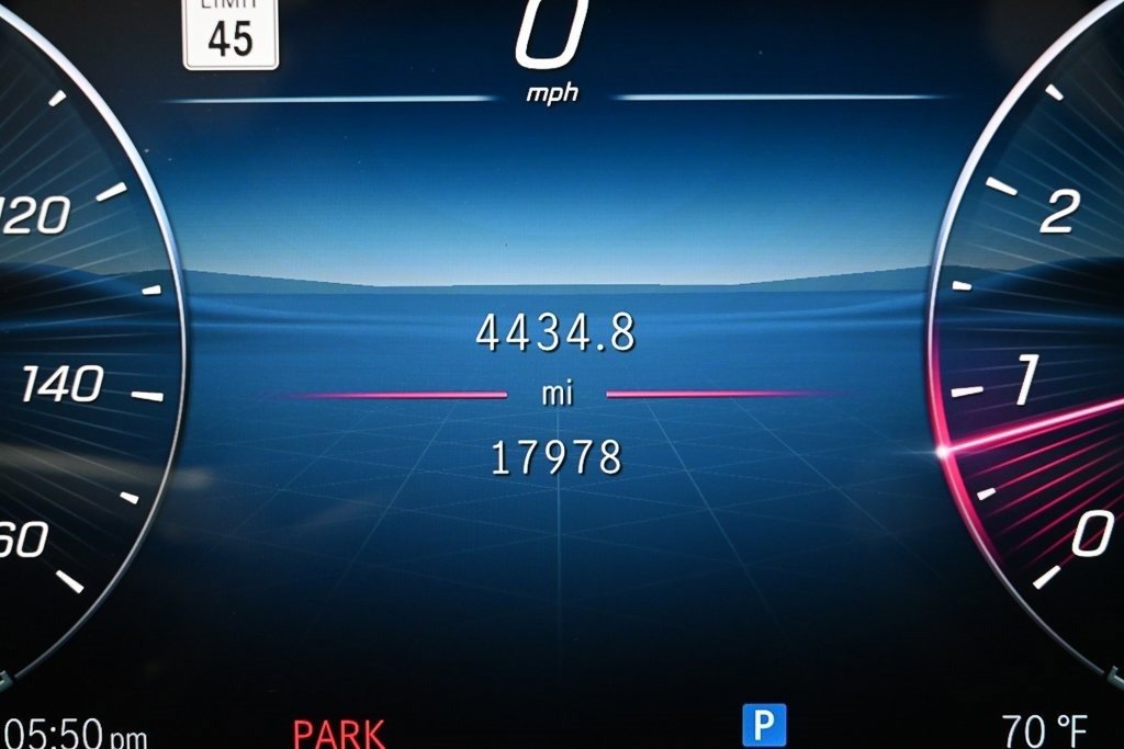 صورة السيارة