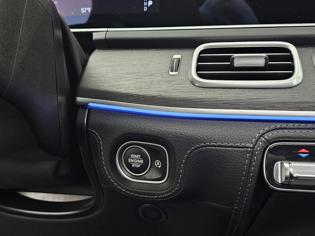 صورة السيارة