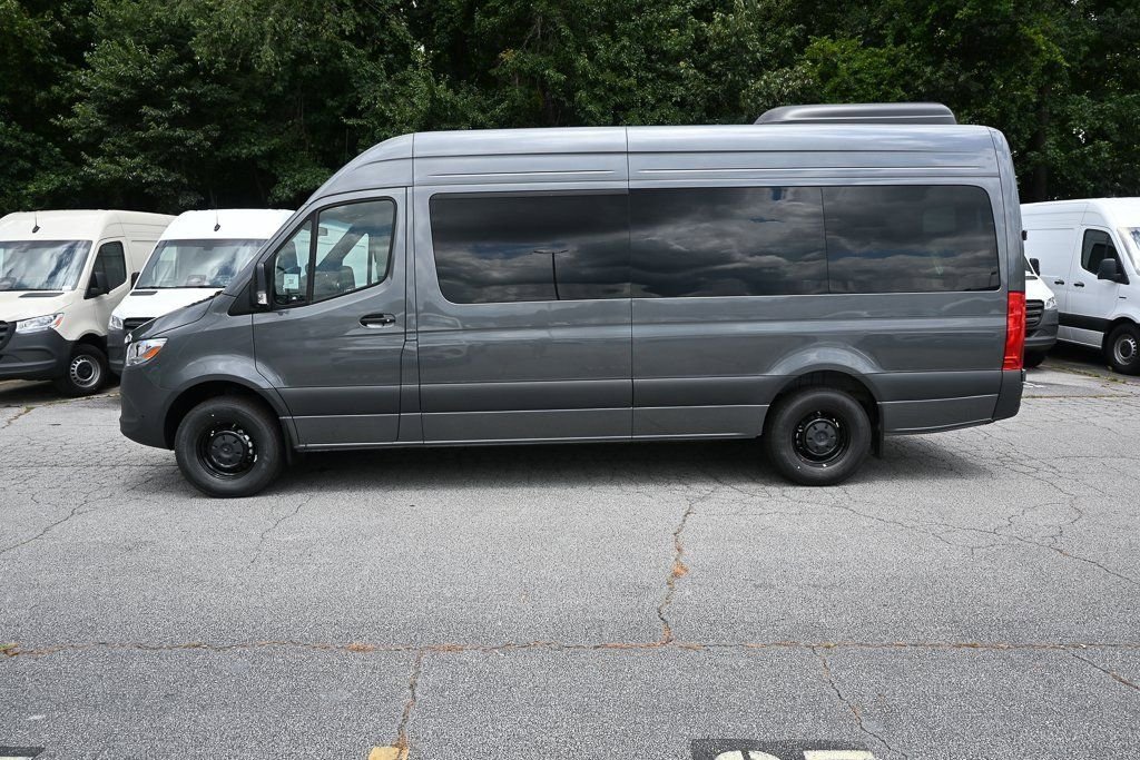 صورة السيارة