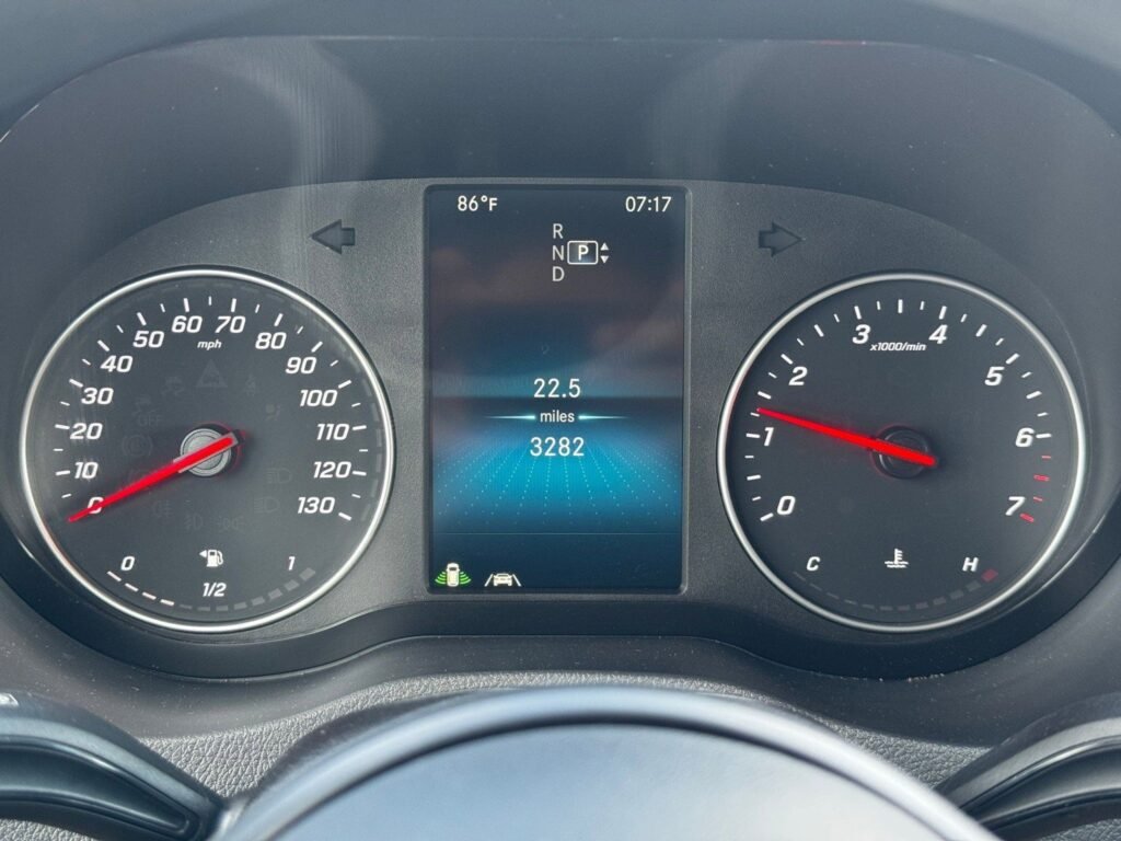 صورة السيارة