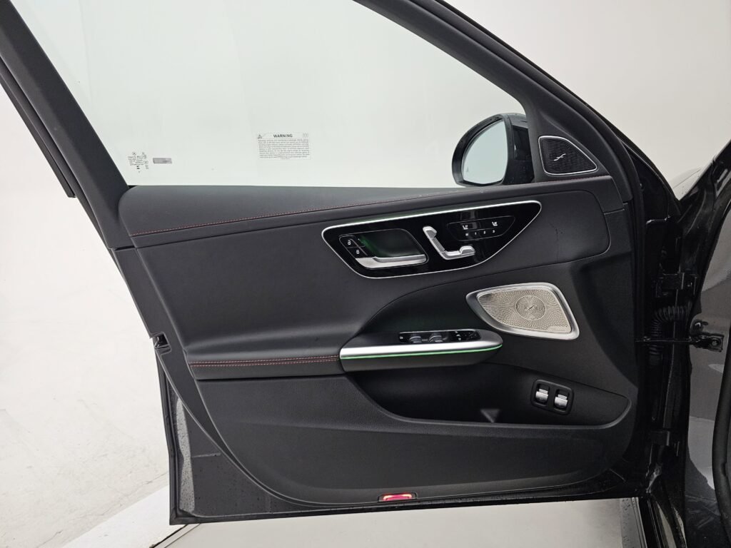 صورة السيارة