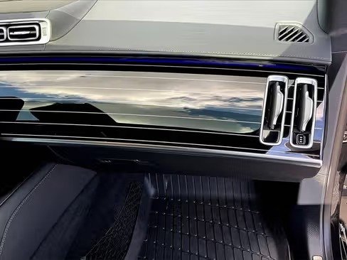 صورة السيارة