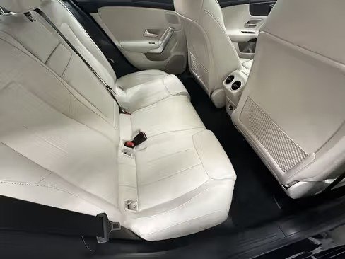 صورة السيارة