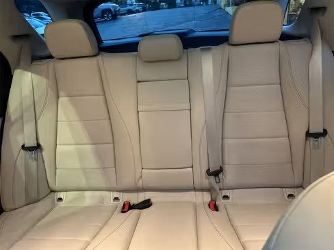 صورة السيارة