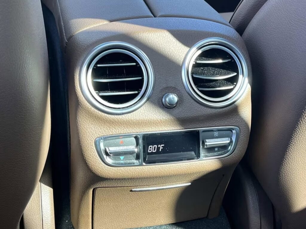 صورة السيارة