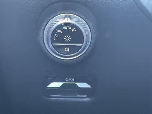 صورة السيارة