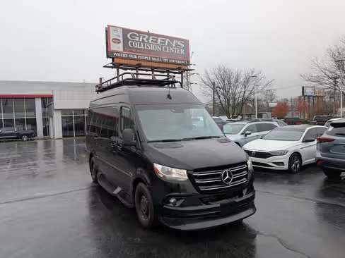 صورة السيارة