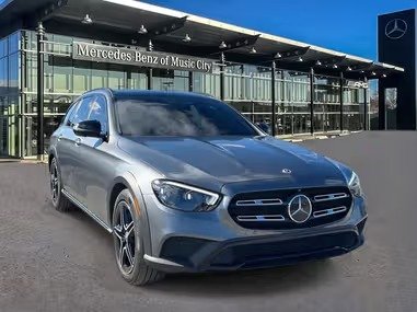 صورة السيارة