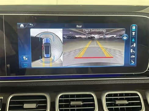 صورة السيارة