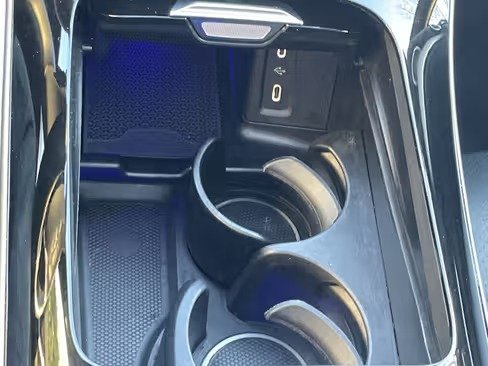 صورة السيارة