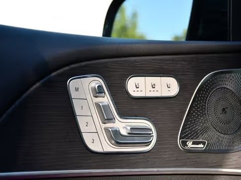 صورة السيارة