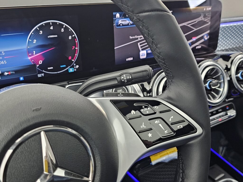 صورة السيارة