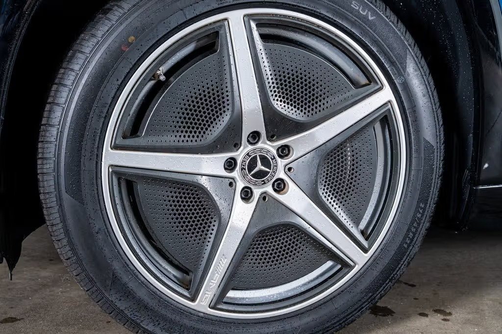 صورة السيارة